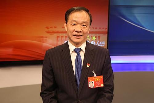 胡五岳代表：提高粮食生产能力　确保国家粮食安全